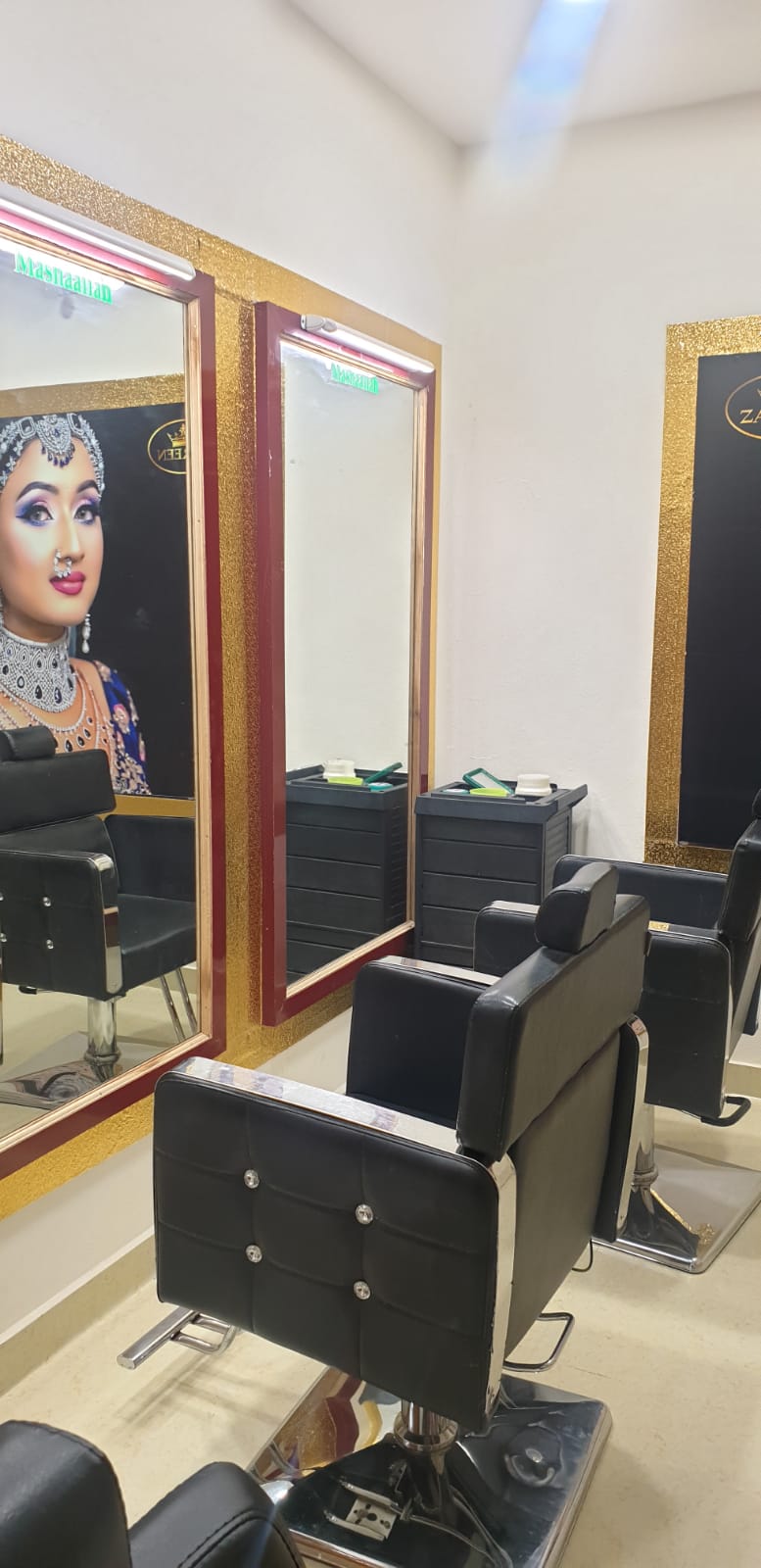 Zareen Beauty Parlour - Gallery 10